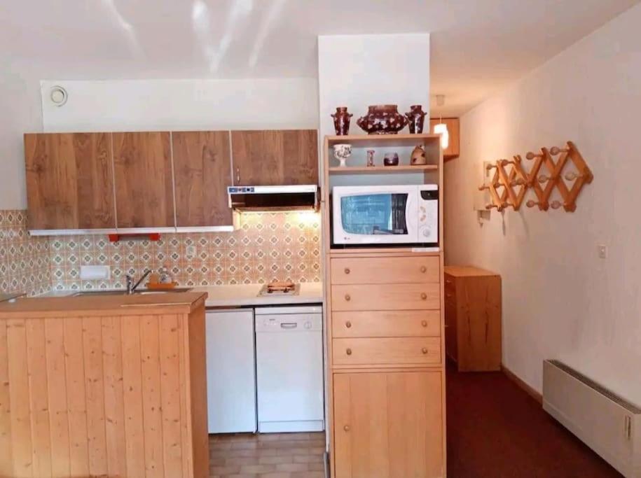 Studio 2 A 4 Pers Proximite Immediate Du Centre Châtel Extérieur photo