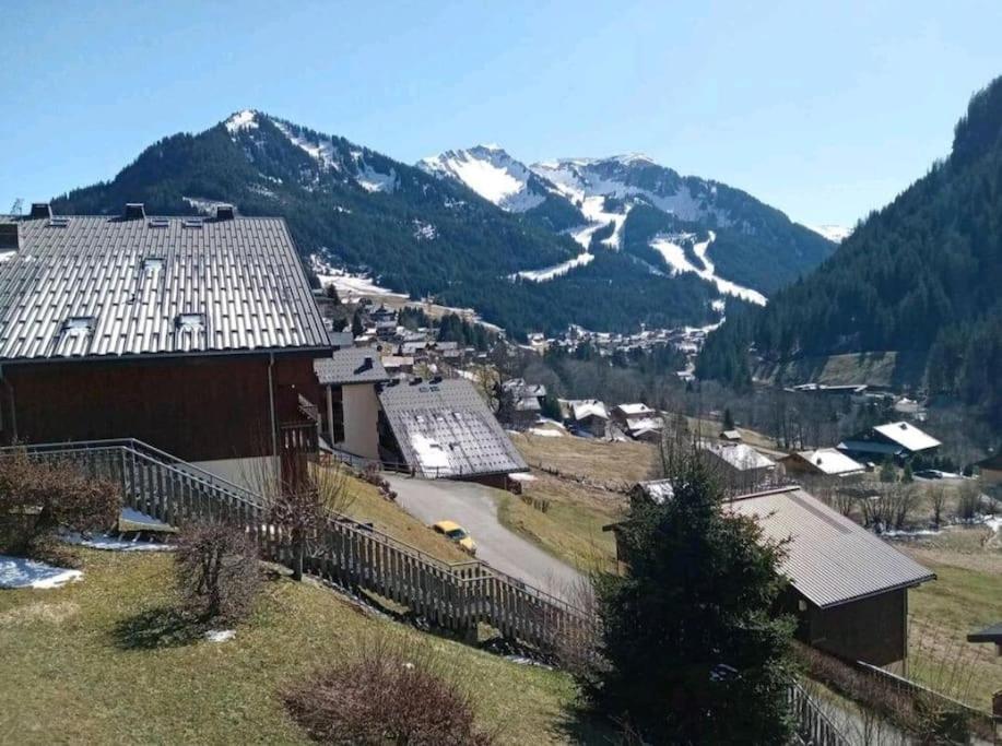 Studio 2 A 4 Pers Proximite Immediate Du Centre Châtel Extérieur photo
